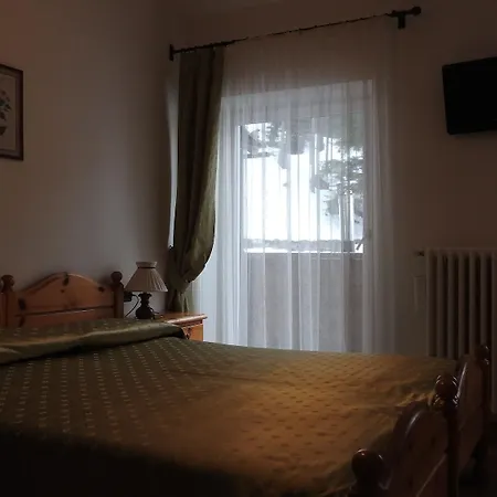 Des Alpes Otel 3*