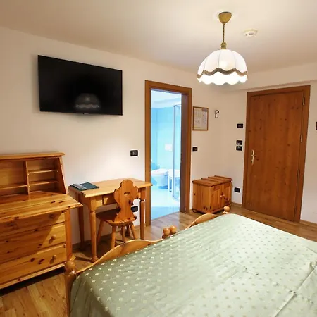 Des Alpes Otel 3*