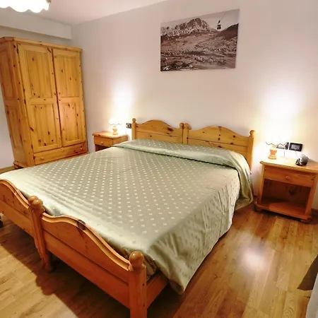 Des Alpes Otel