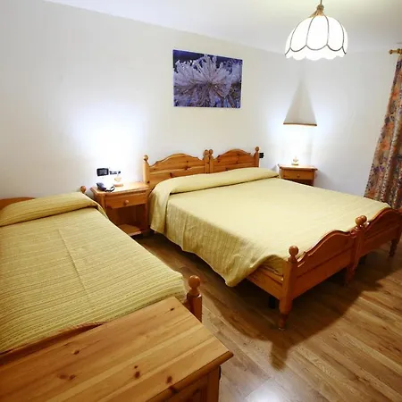 Des Alpes 3*