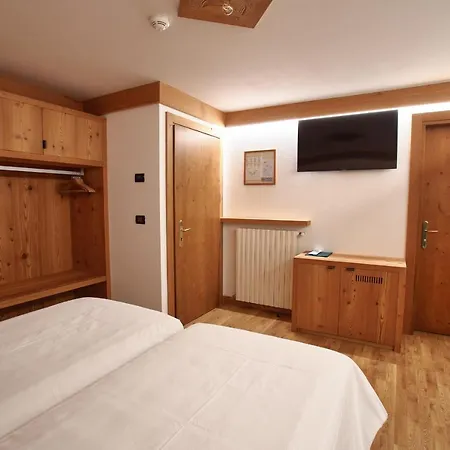 Des Alpes Otel Cortina dʼAmpezzo