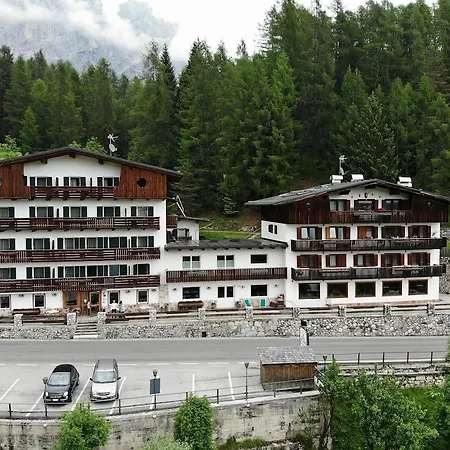 Otel Des Alpes