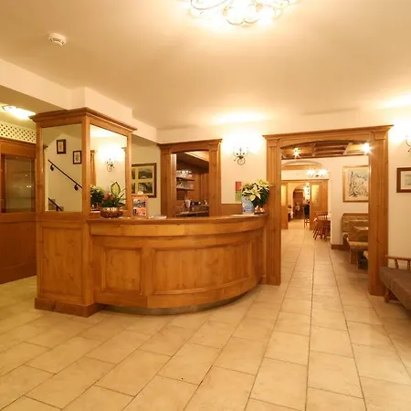 Otel Des Alpes 3*