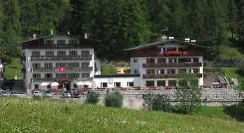 Otel Des Alpes